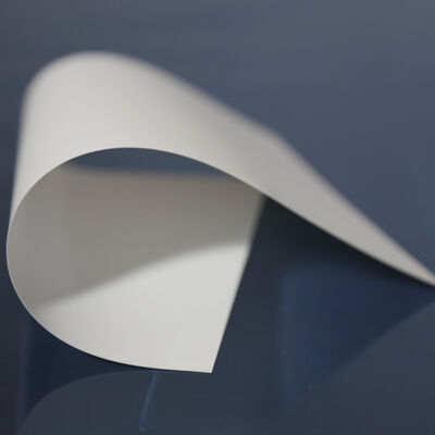 PET-Filmbasis Blau transparente langlebige Folie geeignet für industrielle Verpackungs- und Druckanwendungen mit angemessenen Kosten